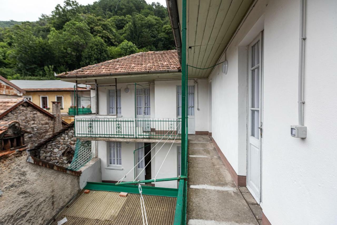 Ostello Di Germagno Omegna Kültér fotó